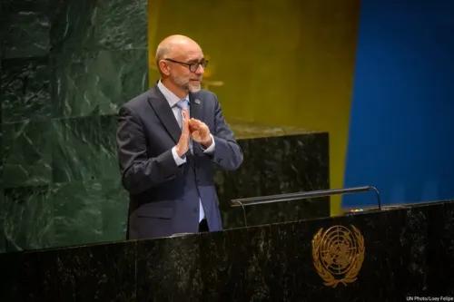 cosp18